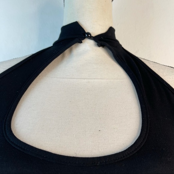 Pretty Little Thing Black Sleeveless Bodysuit NWT Size S - Picture 3 of 7